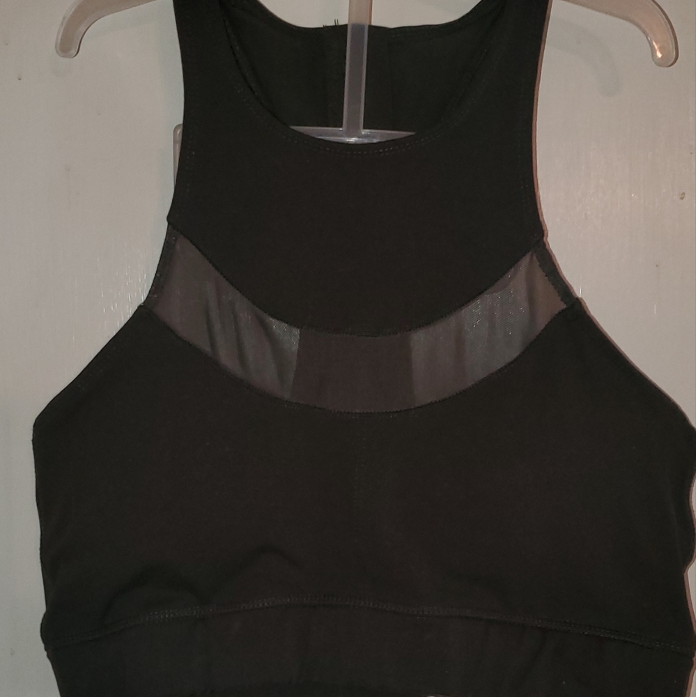 Pants store sports bra top with pads